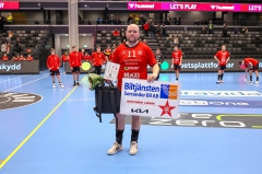 28 - biltjänsten serrander bil