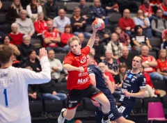 25 - Isak Borg