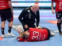 50 Jonas tar hand om Zeb