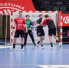 27 Tröjdragning 27 Tröjdragning