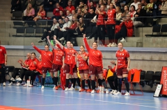 Glad bänk